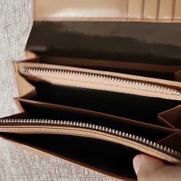 AGNES b. Voyage leather wallet - Picture 10 of 13